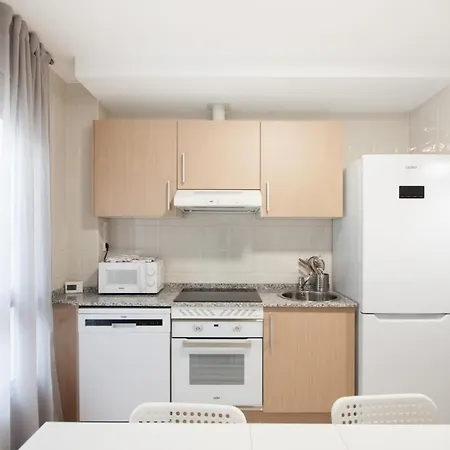 Apartment Esguil, Con Piscina, A 3 Km De La Playa Vut-2995-as